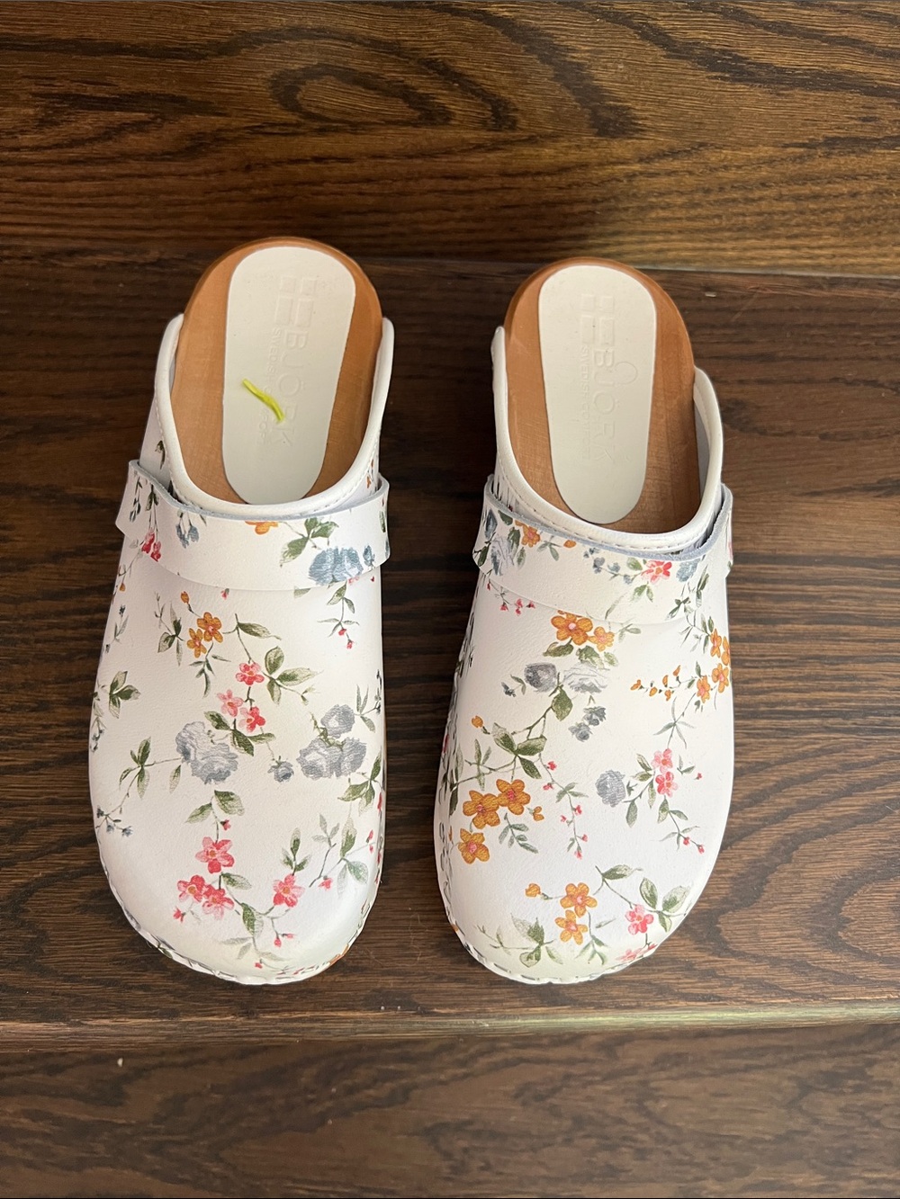 Floral Print White Women’s Slip-On Clogs